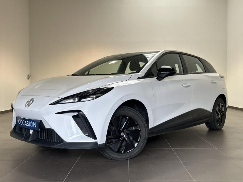 Théobald Occasion MG MG4 electrique berline blanc